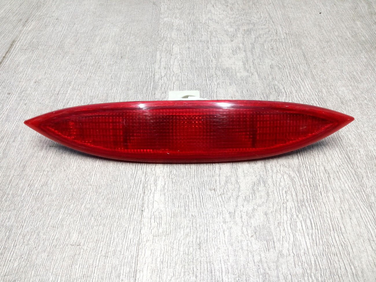 Снятие и замена дополнительного стоп-сигнала Nissan Note 2004 - 2012