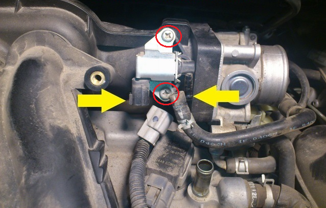 Снятие, проверка и установка клапана продувки адсорбера Nissan Note 2004 - 2012