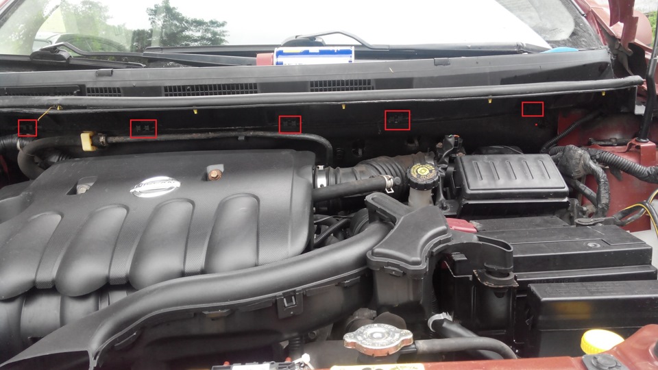 Снятие решетки короба воздухопритока Nissan Note 2004 - 2012