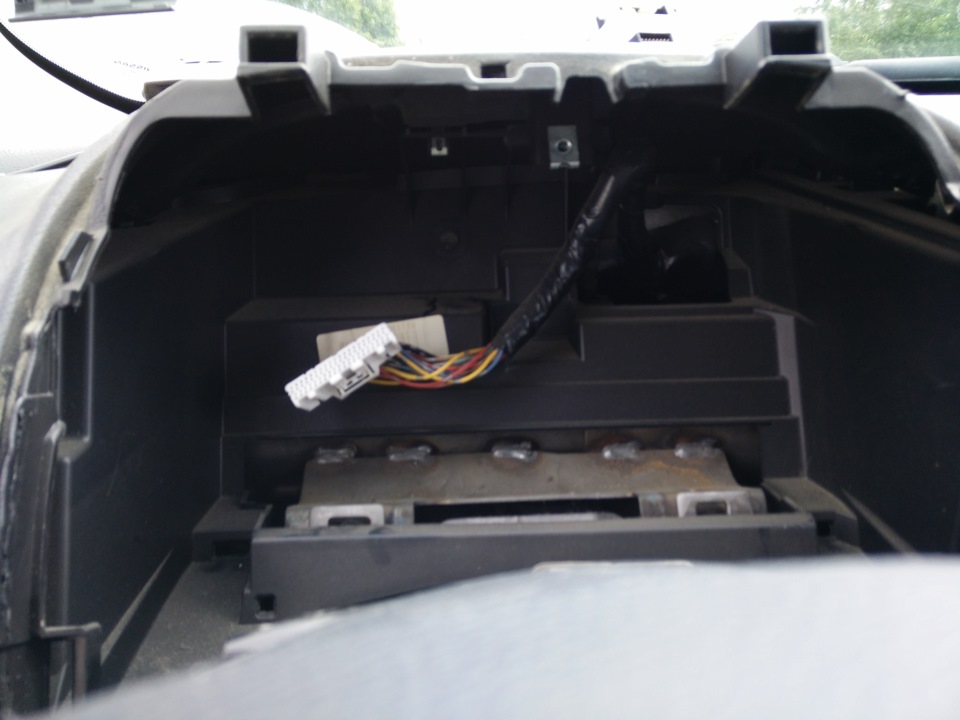 Снятие и установка комбинации приборов Nissan Note 2004 - 2012