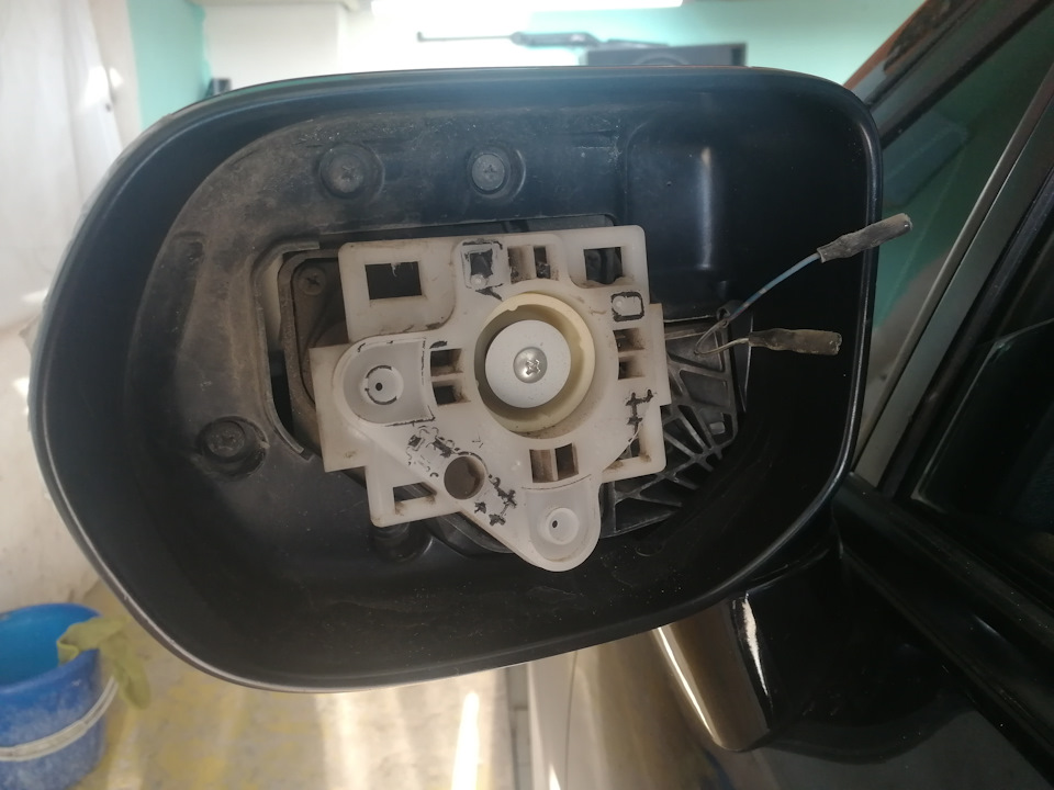 Снятие фонаря бокового указателя поворота Honda Civic 2005 - 2011