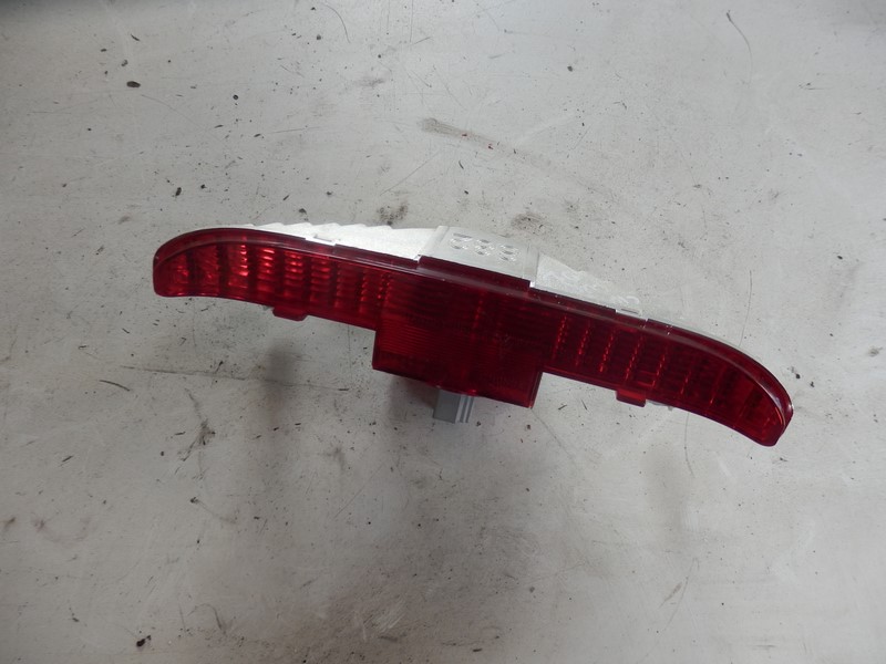 Замена фонаря дополнительного стоп-сигнала Honda Civic 2005 - 2011