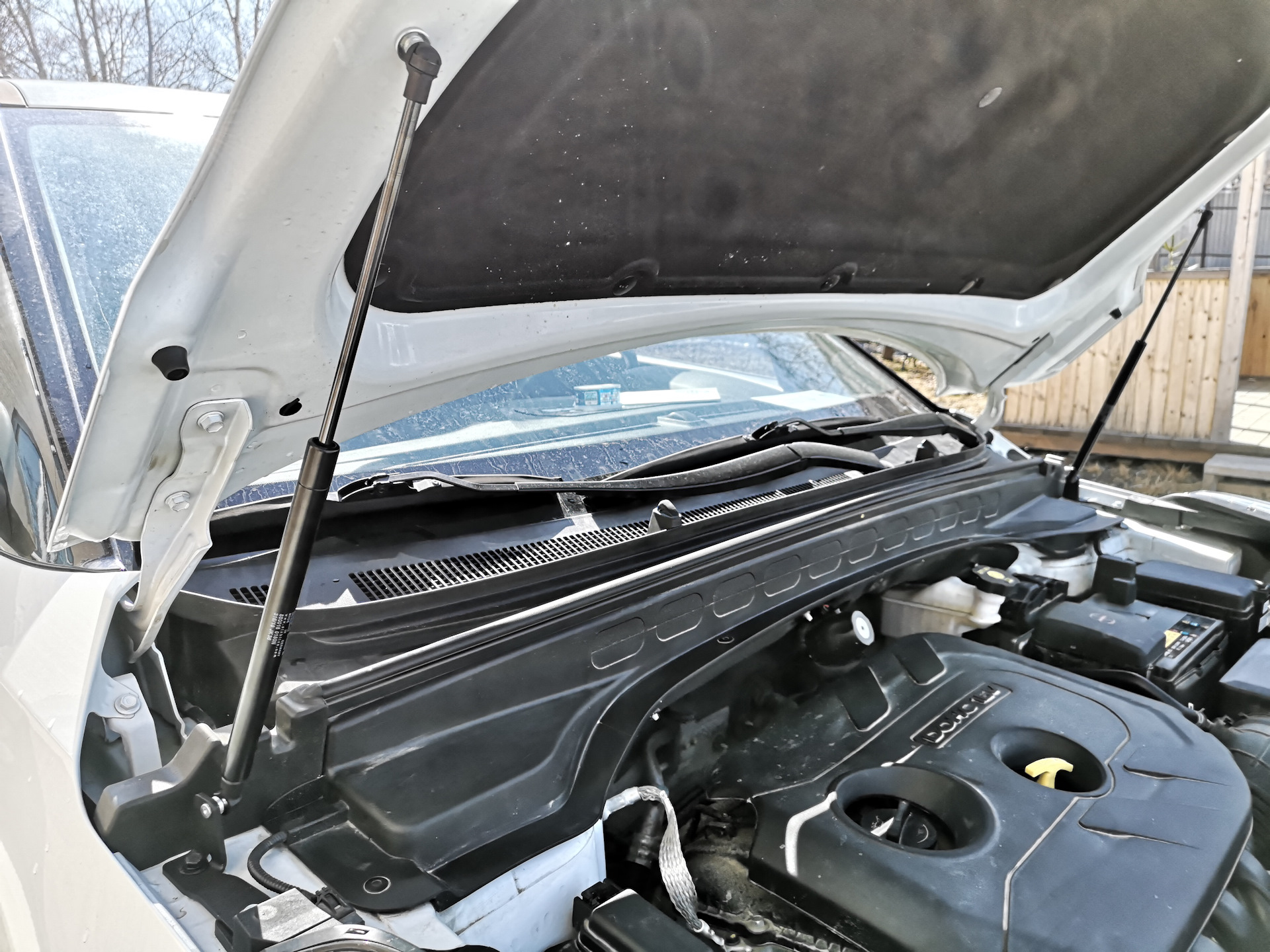 Снятие и установка капота Hyundai Creta